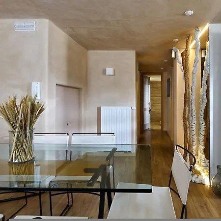 Villa Vollard Family * Linoperamata