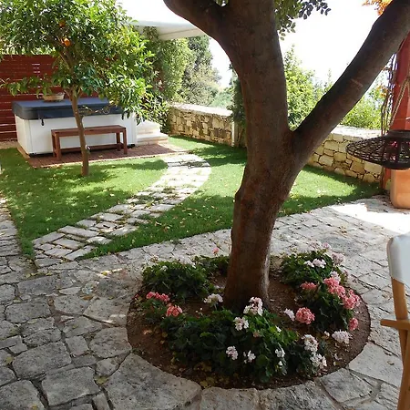 Villa Vollard Family Linoperamata